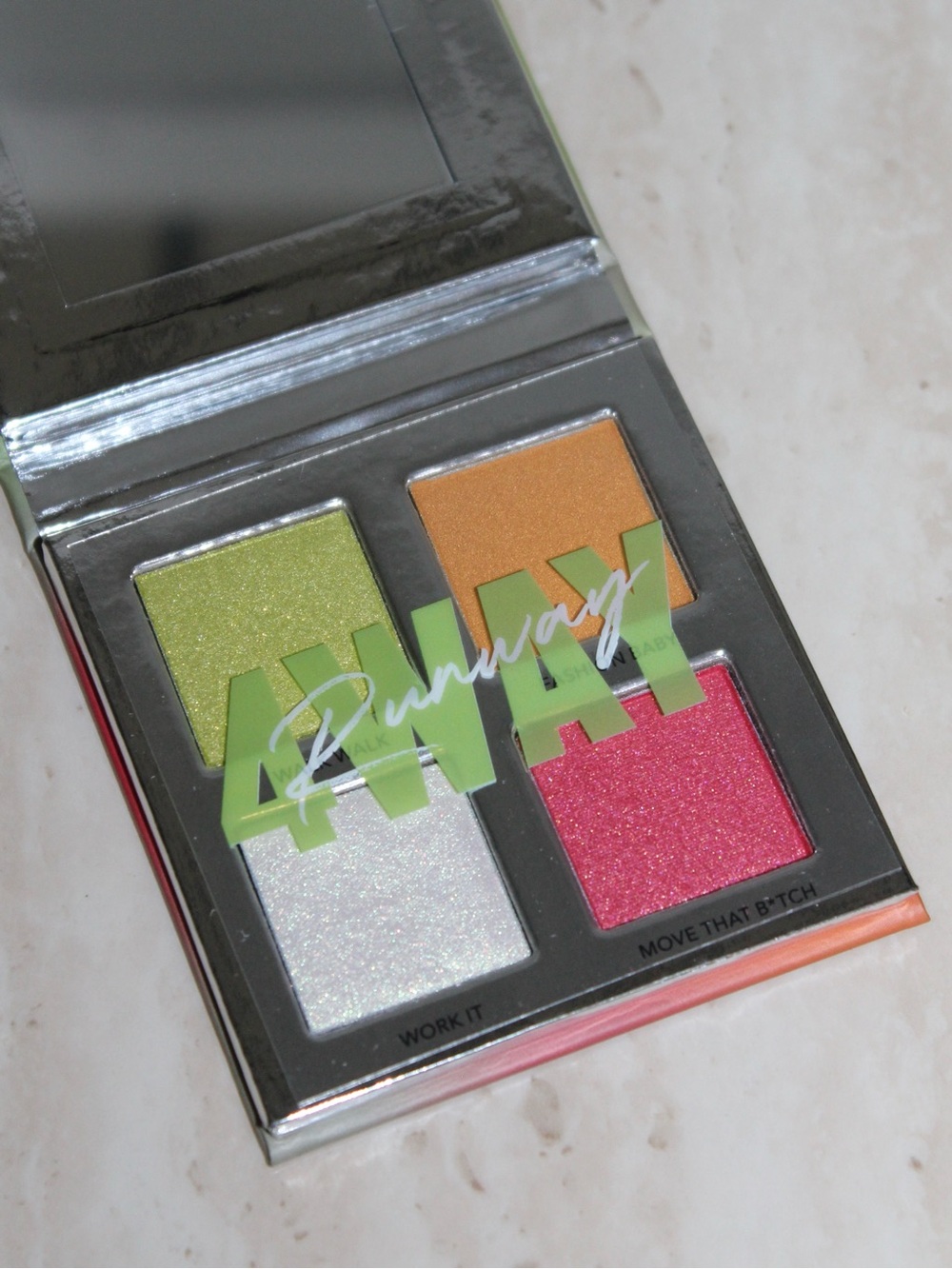 Haus Labs by Lady Gaga 4WAY 'Runway' Eyeshadow Palette - Picture 6 of 16